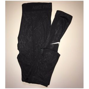 Nike Pro Dry-Fit Patterned Leggings